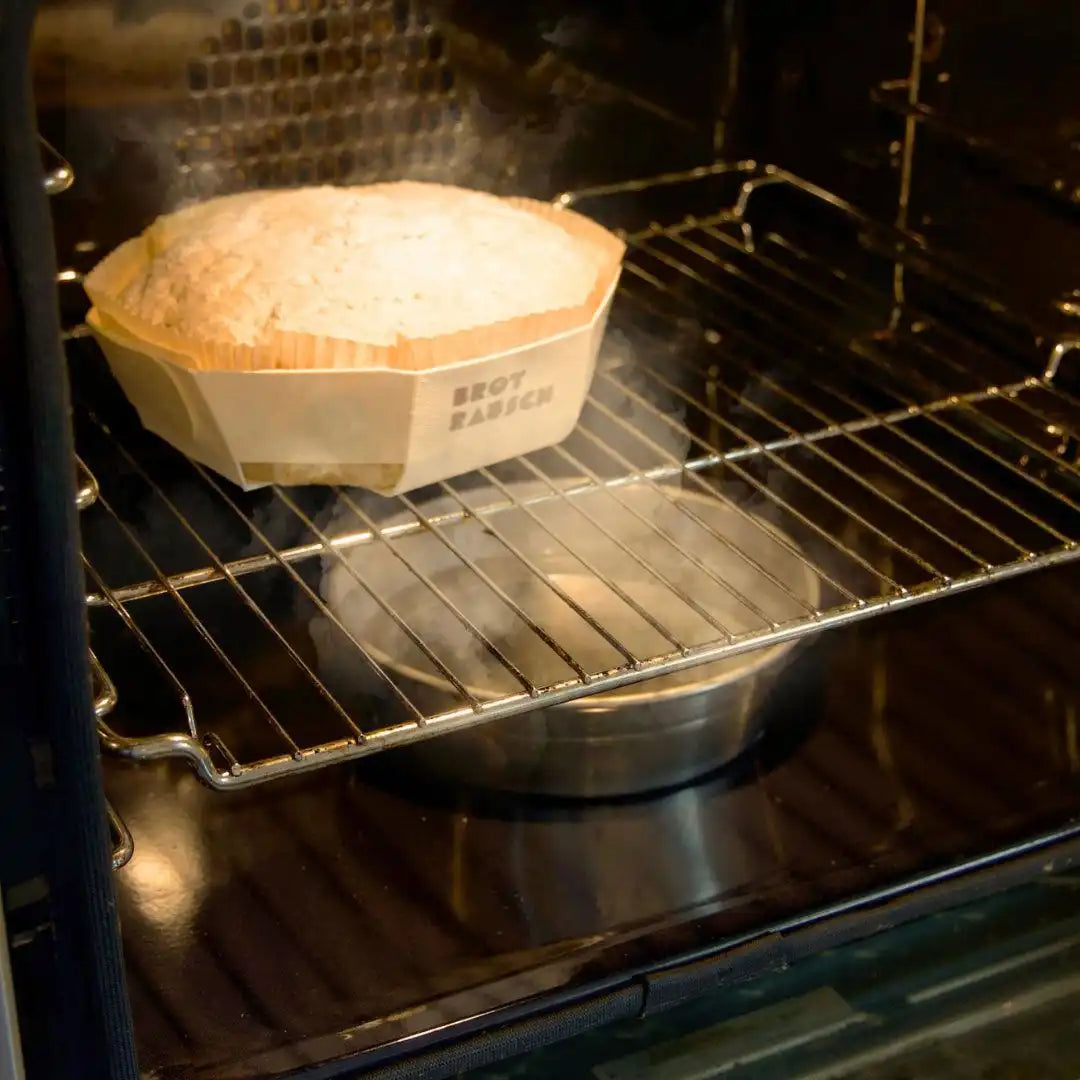 Dampf-Hack: Die Kraft von Wasserdampf beim Brotbacken