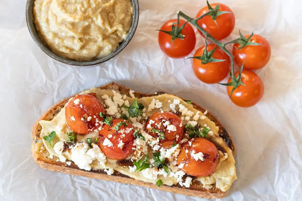 Hummus-Tomaten-Stulle