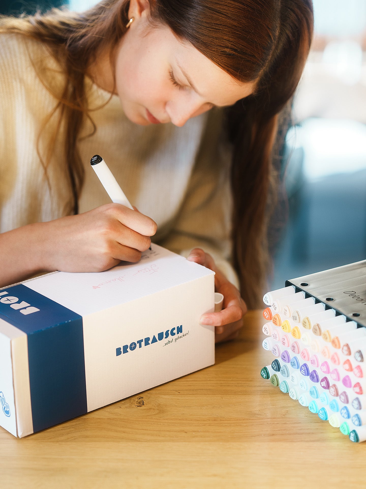 Neutrale Geschenkbox S mit 1x Brotbackmischung (Feines Urkorn)